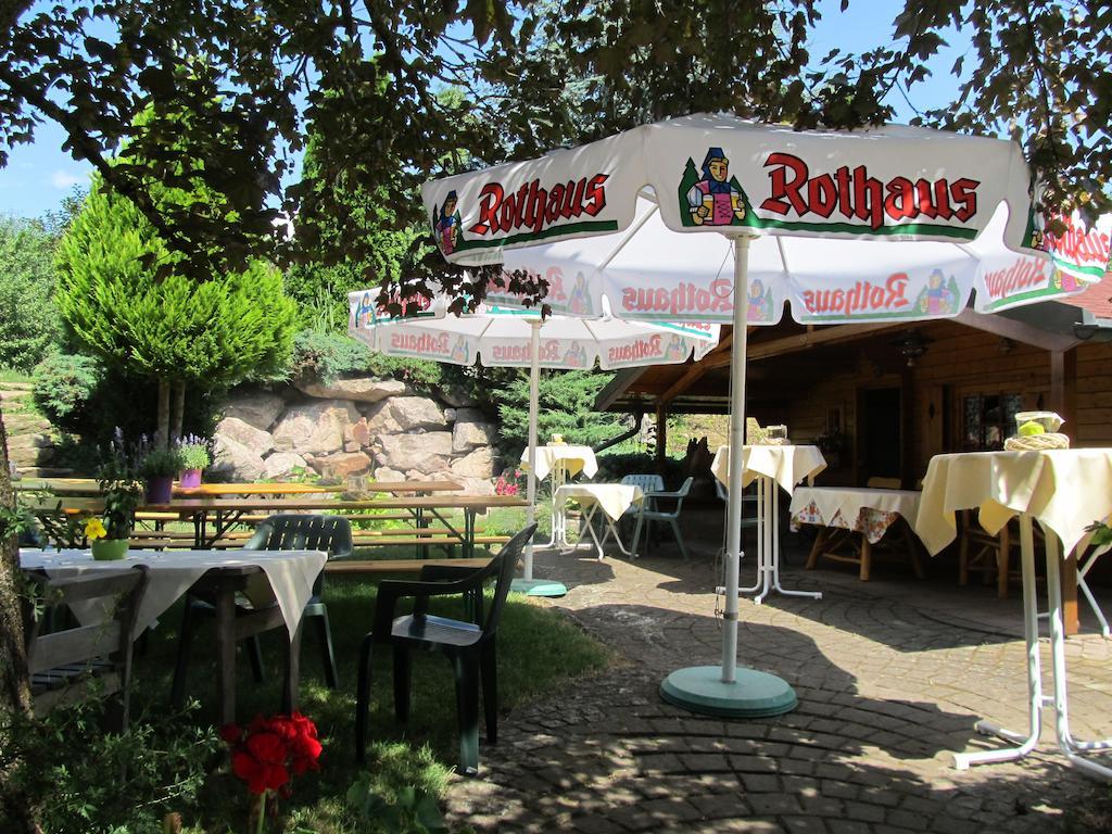 Hotel-Gasthof Hirschen Блумберг Екстериор снимка
