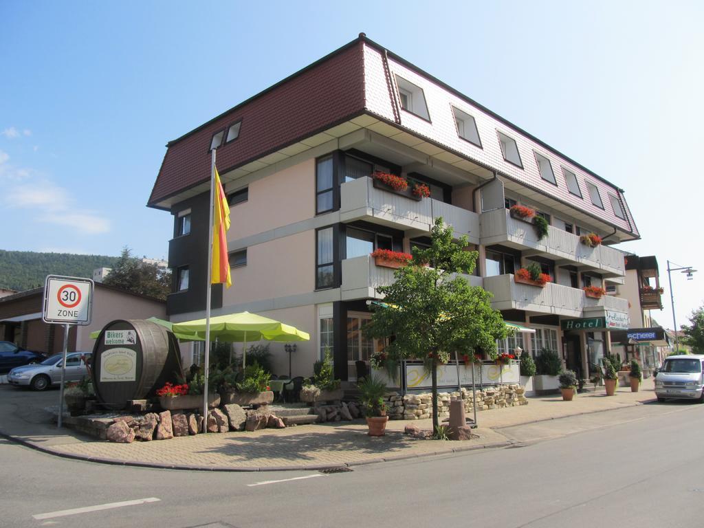 Hotel-Gasthof Hirschen Блумберг Екстериор снимка